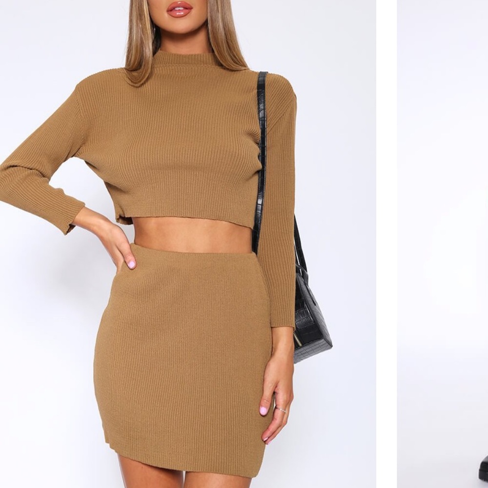 Camel Knitted Mini Skirt